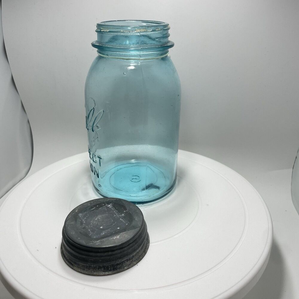 Vtg Ball Perfect Mason Green Glass Jar w Zinc Lid Wide Mouth Quart #2 - Picture 2 of 7